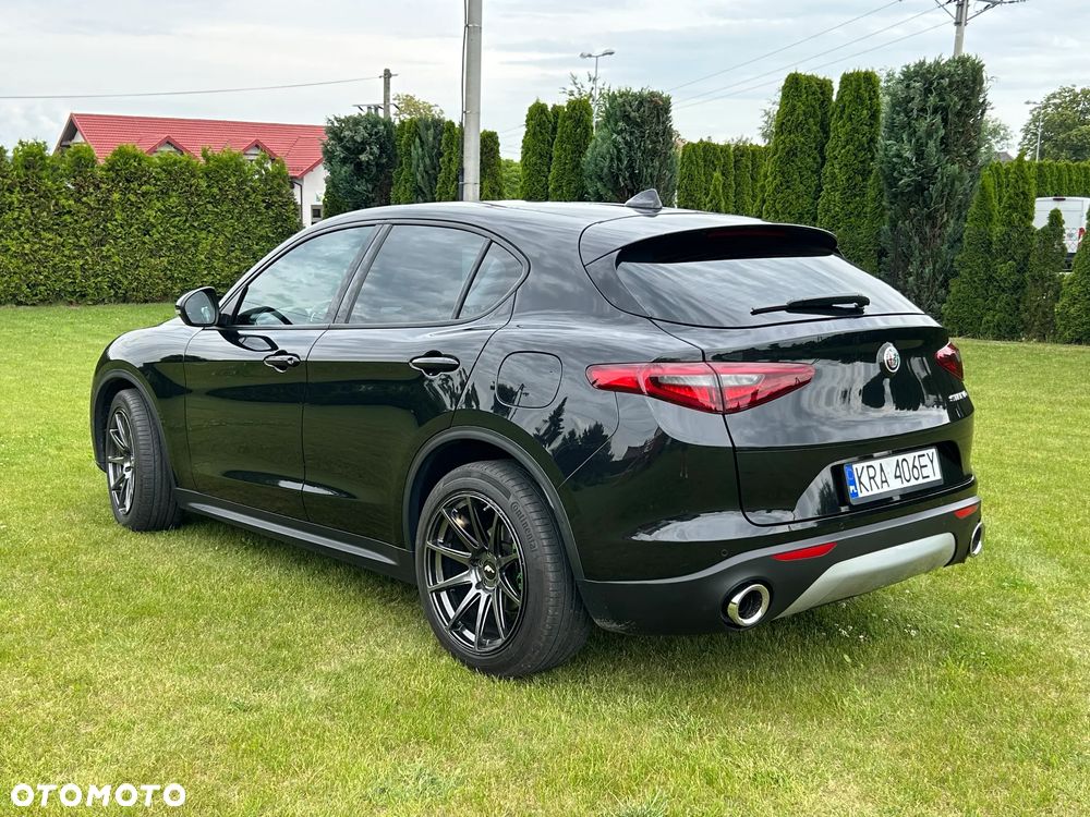 Alfa Romeo Stelvio 2.2 16V AT8 Business - 2
