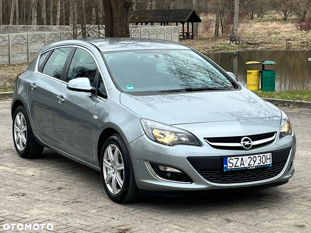 Opel Astra 1.4 Turbo Exklusiv - 14