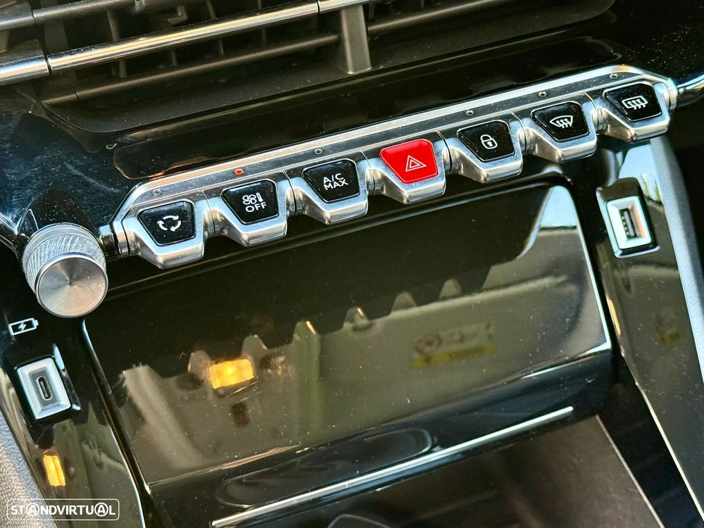 Peugeot 208 PureTech 100 Allure Pack - 34