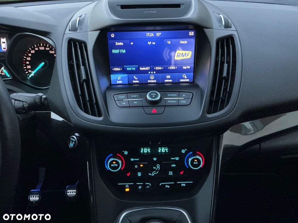 Ford Kuga - 22