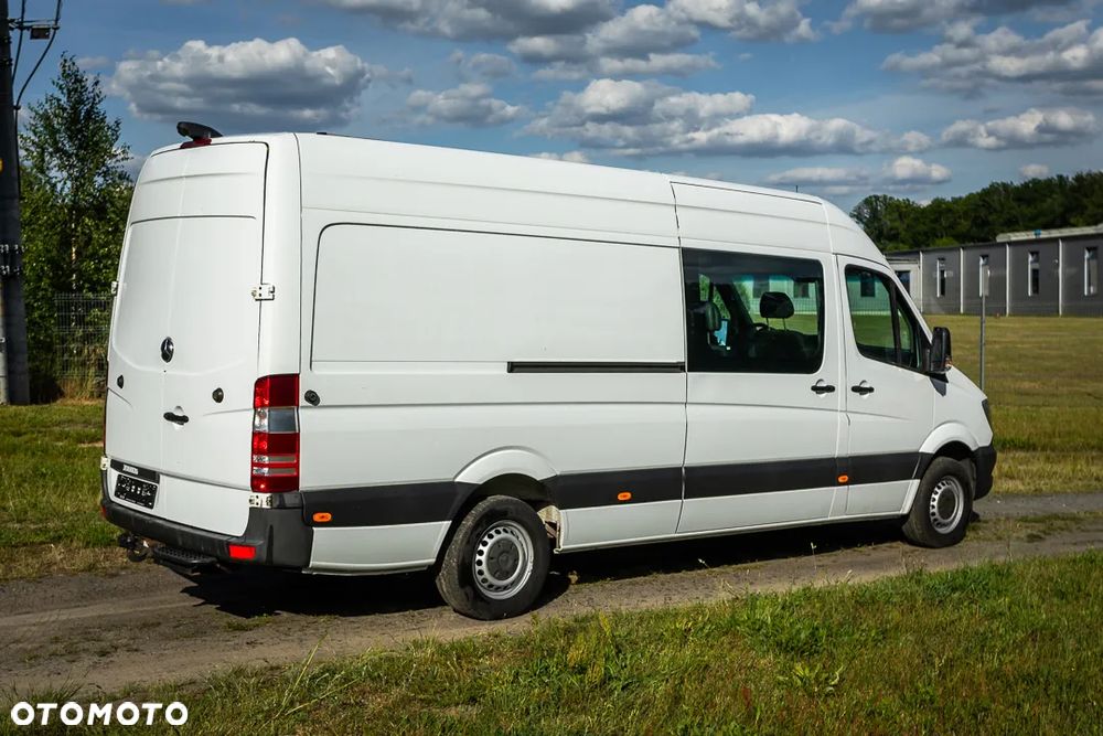 Mercedes-Benz Sprinter - 10