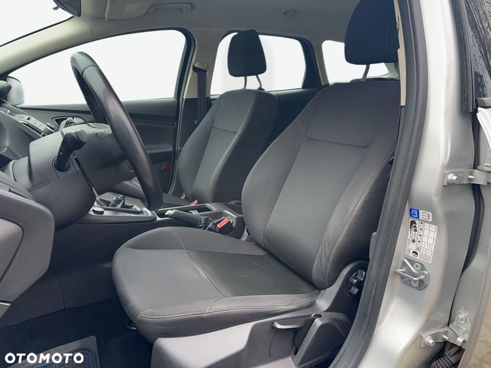 Ford Focus - 11