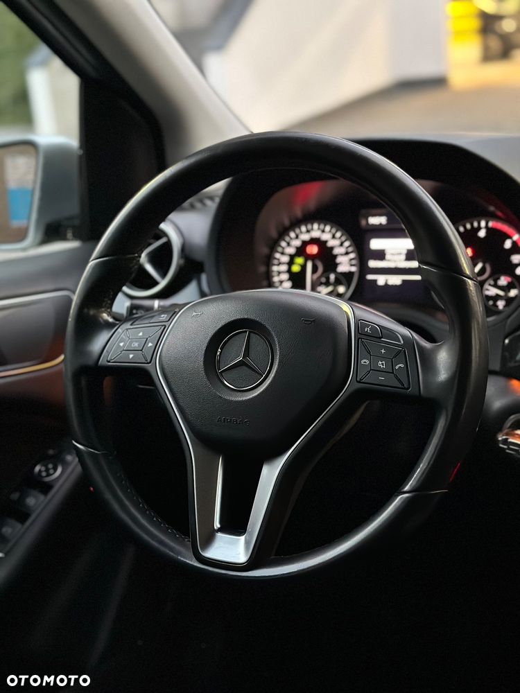 Mercedes-Benz Klasa B 180 CDI BlueEFFICIENCY Edition 1 - 32