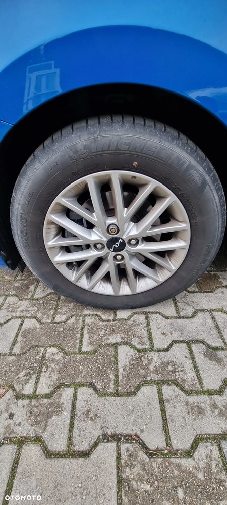 Kia Rio - 19