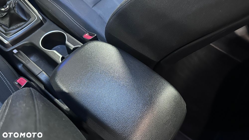 Hyundai i30 blue 1.6 CRDi YES Gold - 23