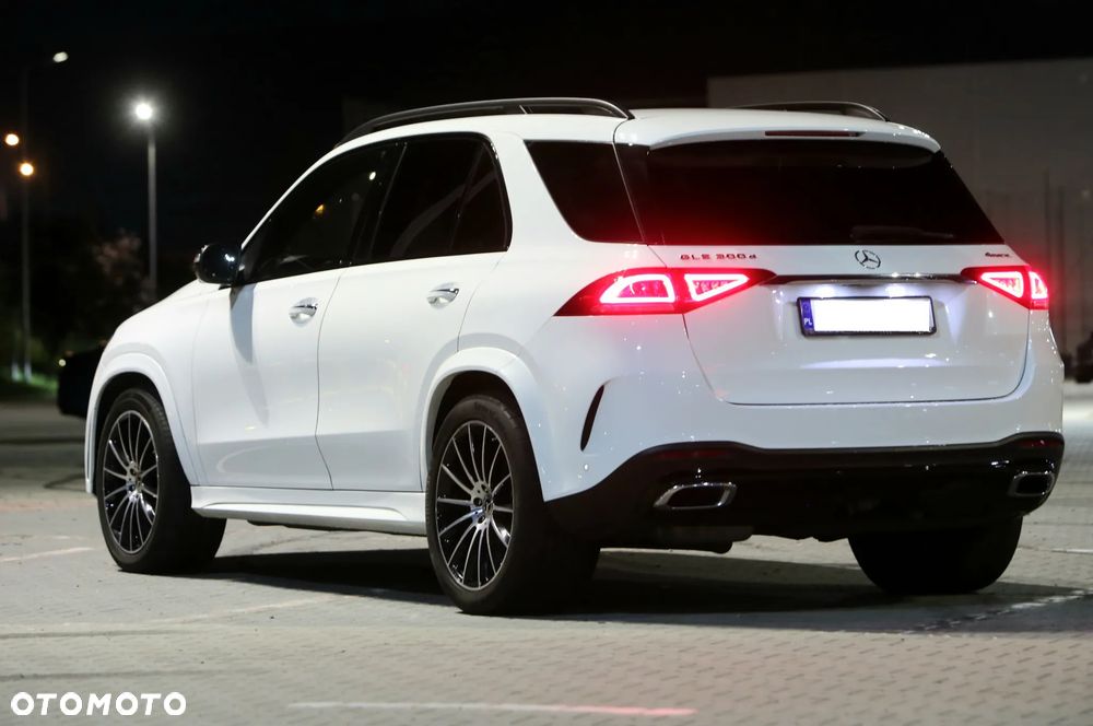 Mercedes-Benz GLE 300 d 4-Matic - 2