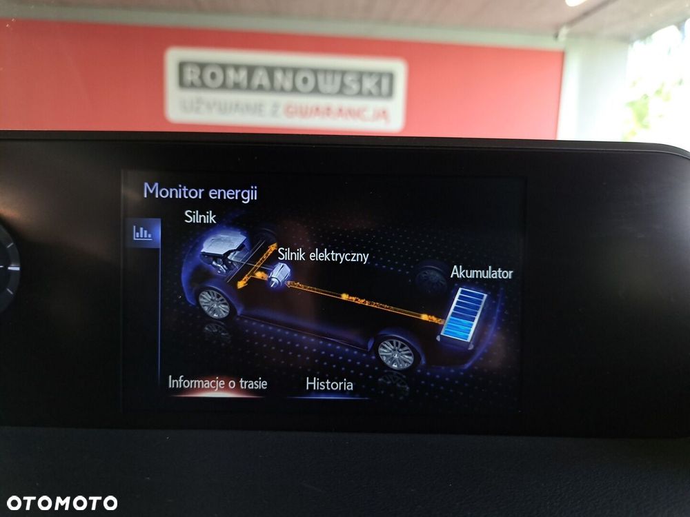 Lexus UX - 24