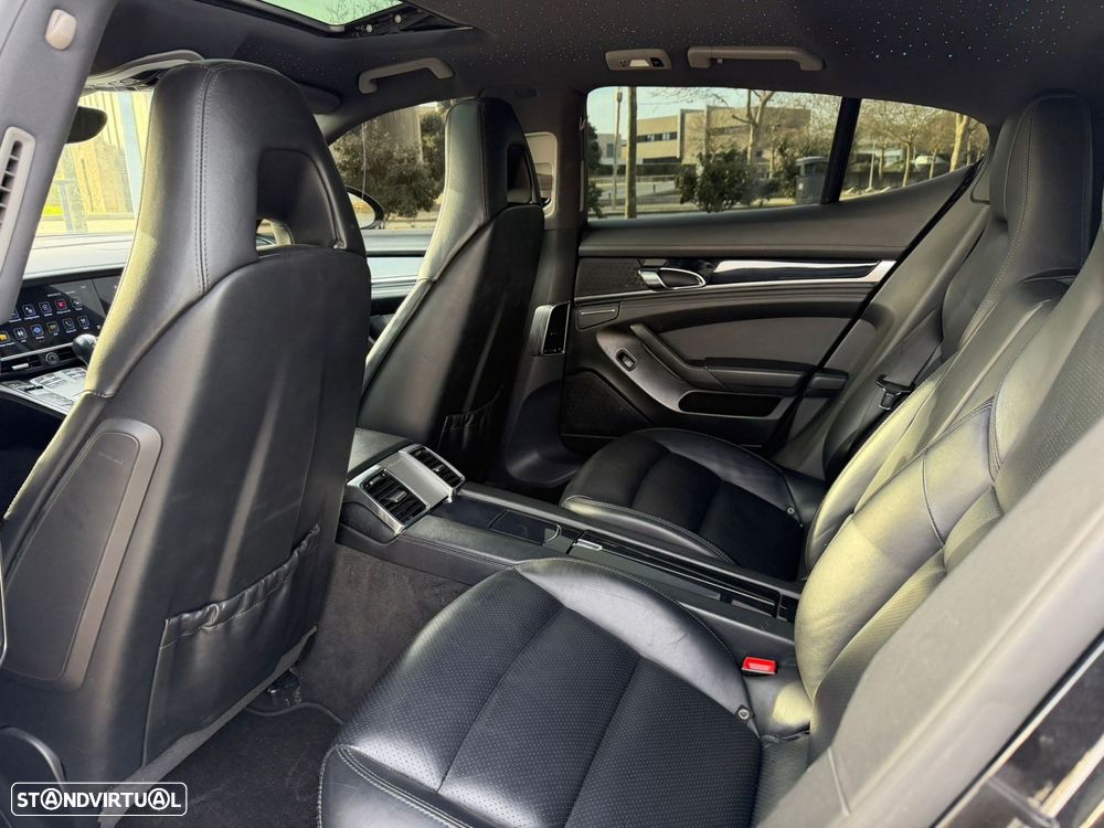 Porsche Panamera Standard - 13