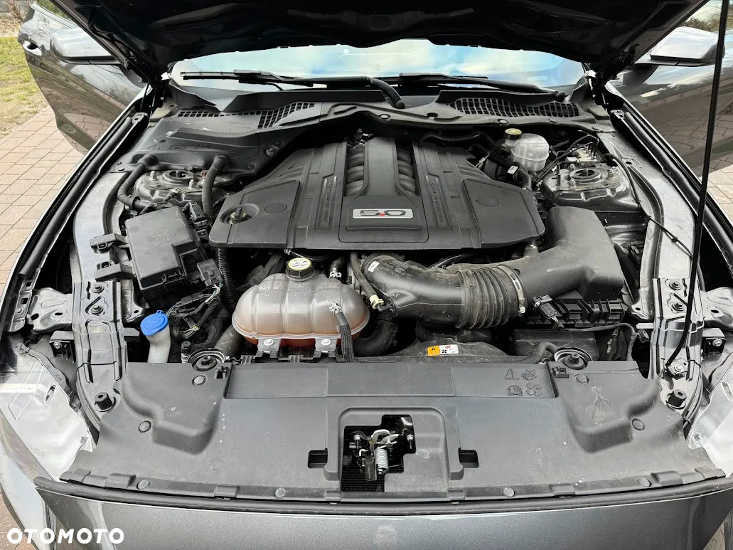 Ford Mustang 5.0 V8 GT - 23