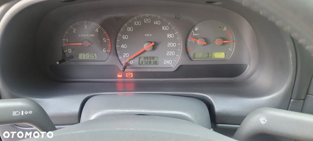 Volvo S40 1.9D - 22
