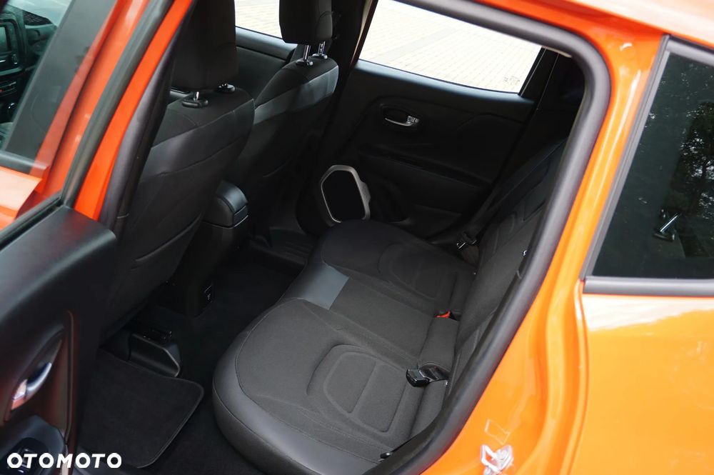 Jeep Renegade 1.4 MultiAir Limited - 23