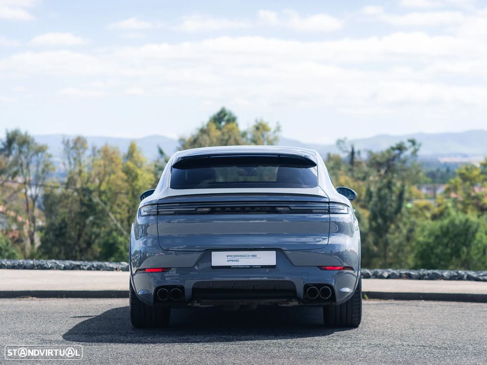 Porsche Cayenne Coupé E-Hybrid - 5