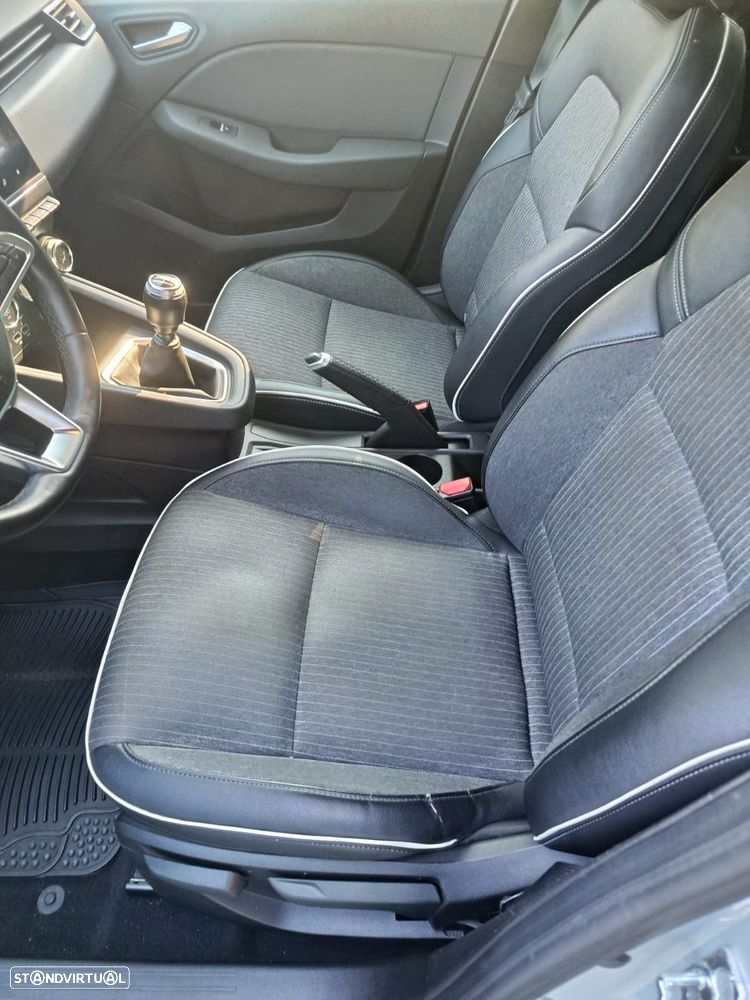 Renault Clio TCe 100 INTENS - 15