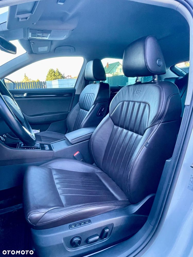 Skoda Superb 2.0 TDI L&K DSG - 25