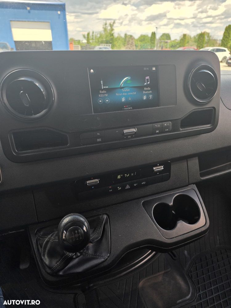 Mercedes-Benz Sprinter - 6