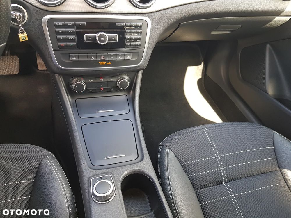 Mercedes-Benz GLA 220 CDI 4Matic 7G-DCT Style - 19