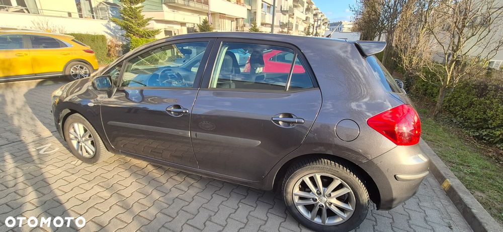 Toyota Auris 1.6 VVT-i Luna MM - 4