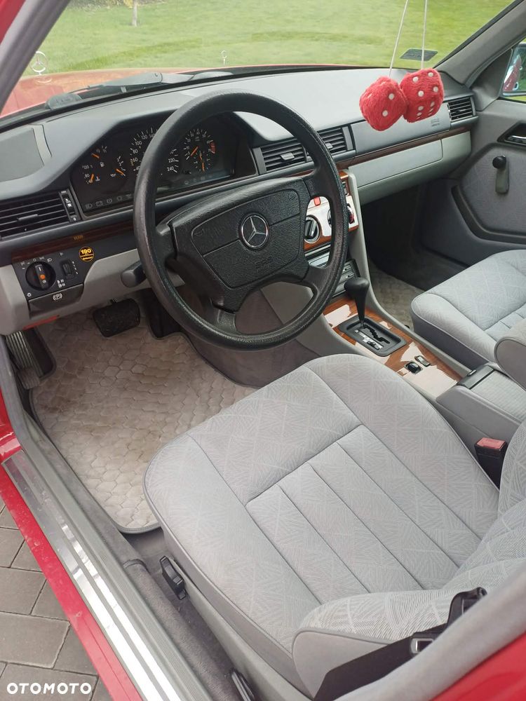 Mercedes-Benz Klasa E - 13