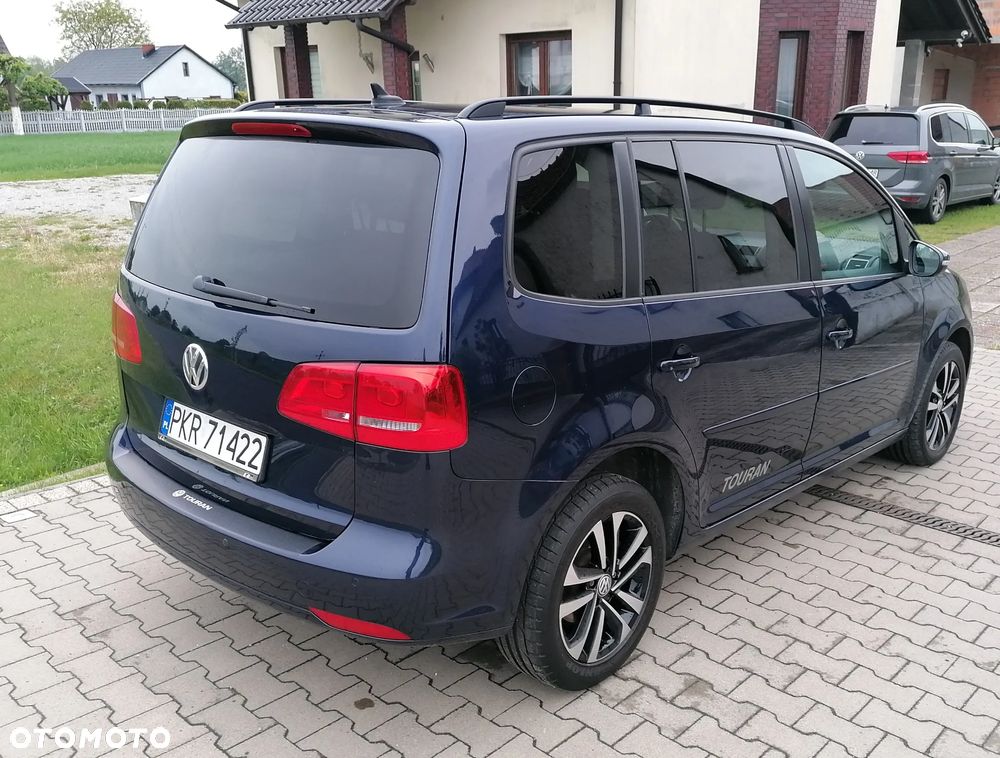 Volkswagen Touran 2.0 TDI DPF DSG Highline - 8