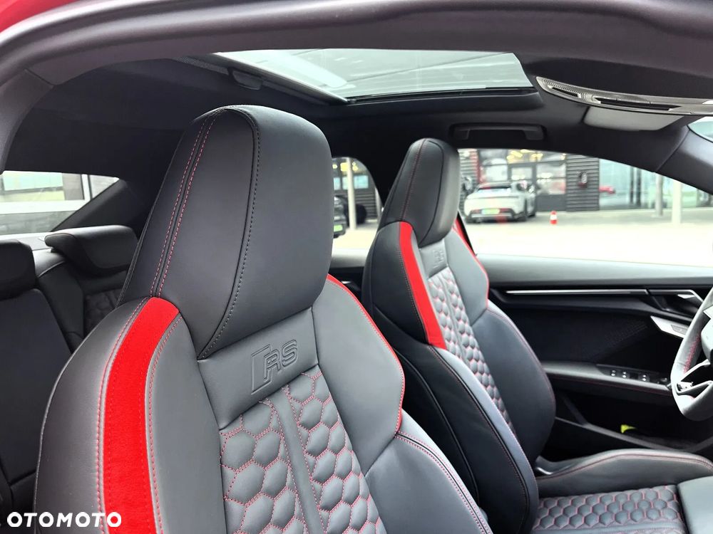 Audi RS3 Limousine - 19