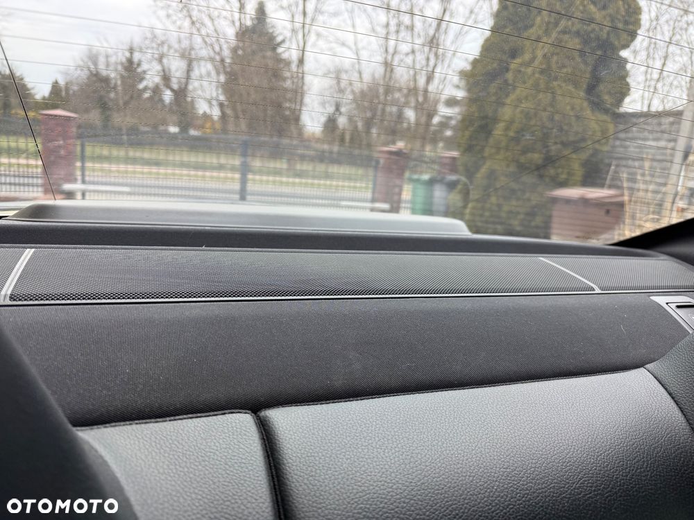 Mercedes-Benz Klasa C - 27