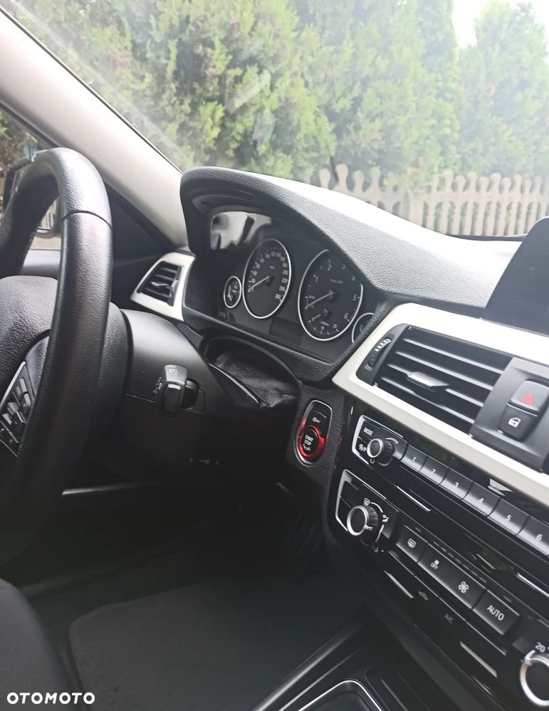 BMW Seria 3 320d - 17