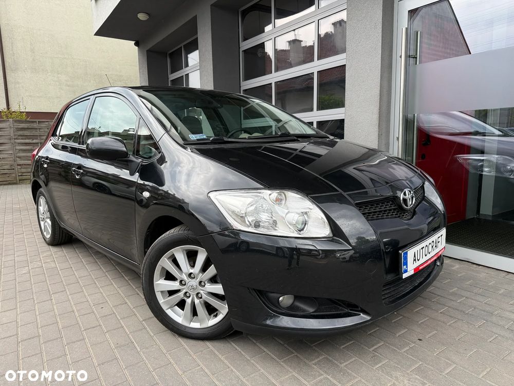 Toyota Auris 1.8 Premium - 17