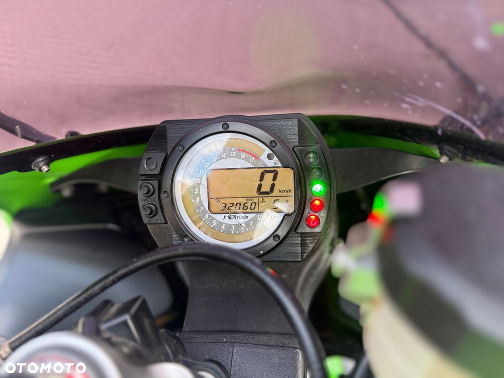 Kawasaki Ninja - 29