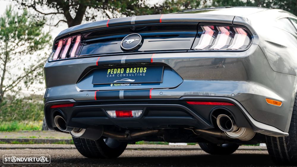 Ford Mustang 2.3i EcoBoost - 17