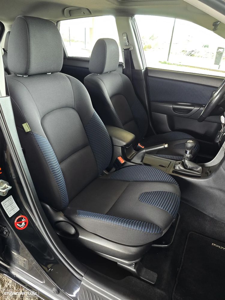 Mazda 3 Hatchback MZR 1.6 CD Sport - 7