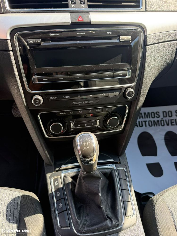 Skoda Superb 1.6 TDI Ambition - 32