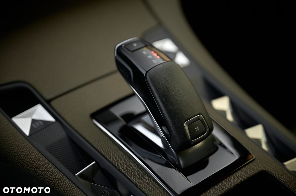 DS Automobiles DS 7 Crossback - 34