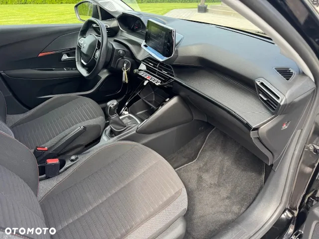 Peugeot 208 - 20