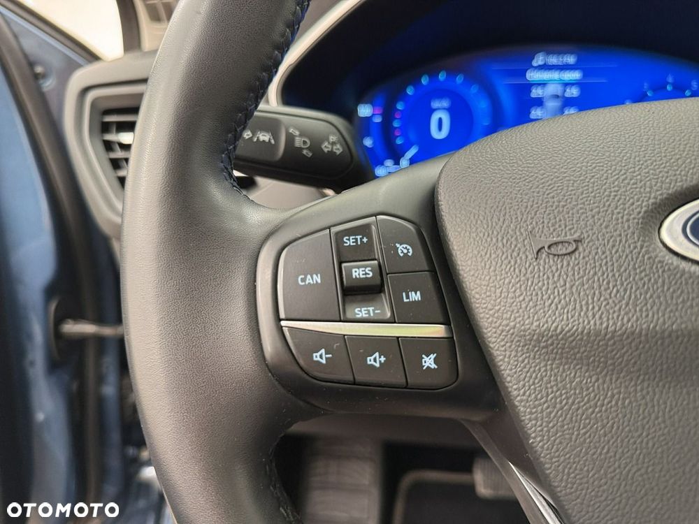 Ford Focus 1.0 EcoBoost Hybrid TITANIUM X - 24