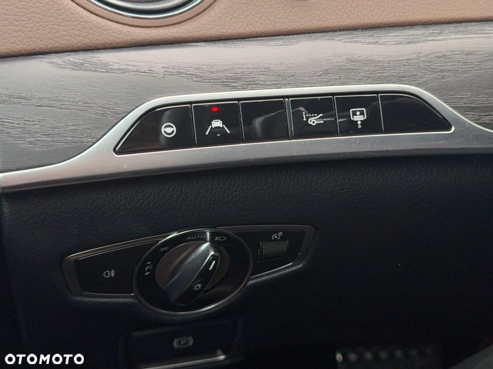 Mercedes-Benz Klasa S 400 d 4-Matic L 9G-TRONIC - 26