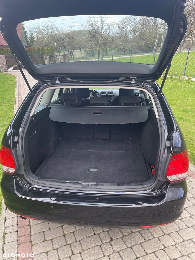 Volkswagen Golf - 8