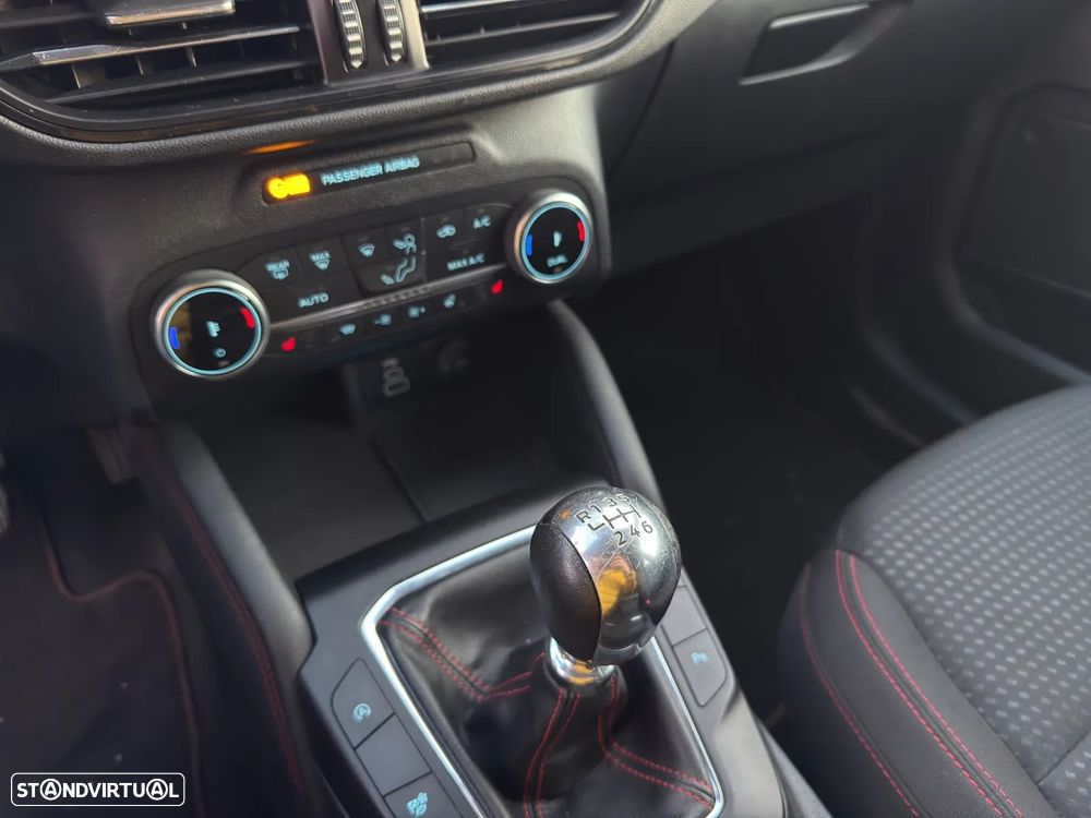 Ford Kuga 1.5 EcoBoost ST-Line - 10