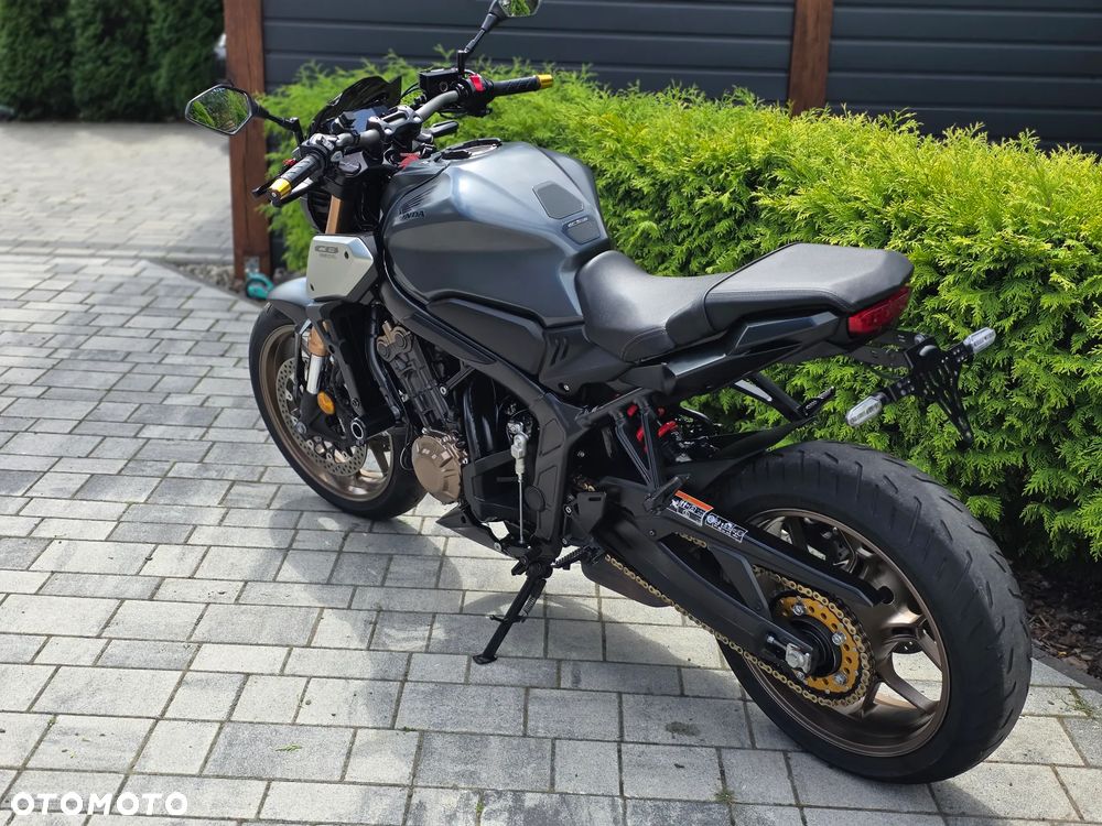 Honda CB - 19
