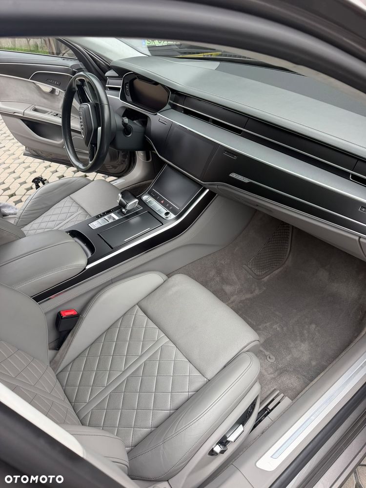 Audi A8 60 TFSI e Quattro Tiptr - 10