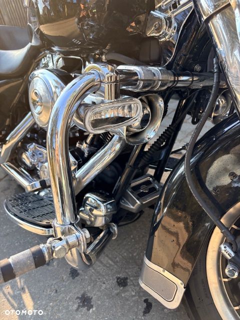 Harley-Davidson Touring Road King - 12