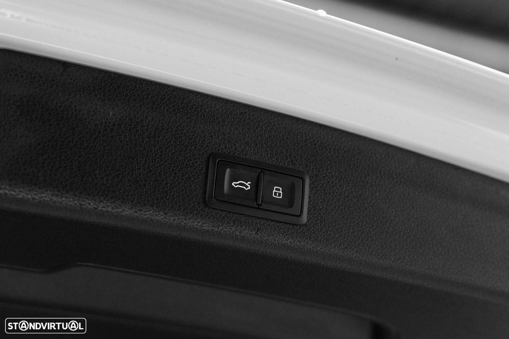 Audi Q3 45 TFSIe S line S tronic - 43