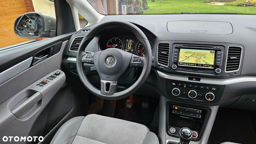 Volkswagen Sharan 2.0 TDI 4Mot Highline - 23