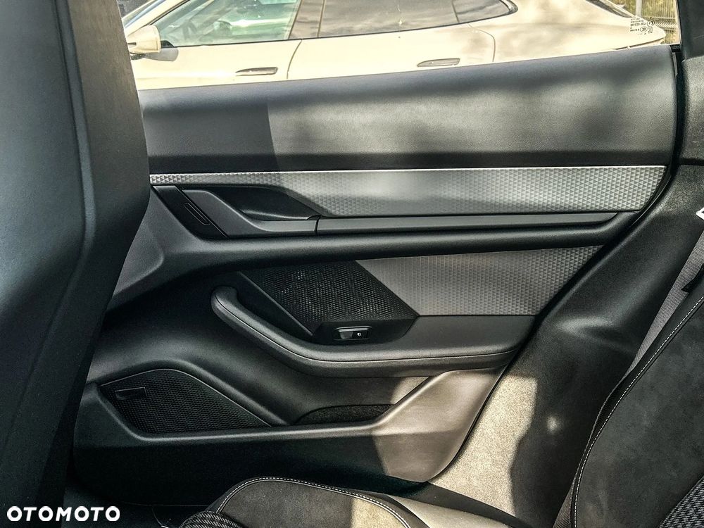 Porsche Taycan 105kWh 4S Performance Plus - 24