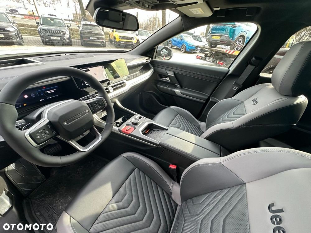 Jeep Compass - 8