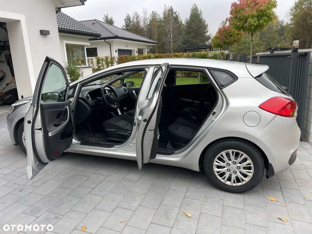 Kia Ceed 2015 photo 3