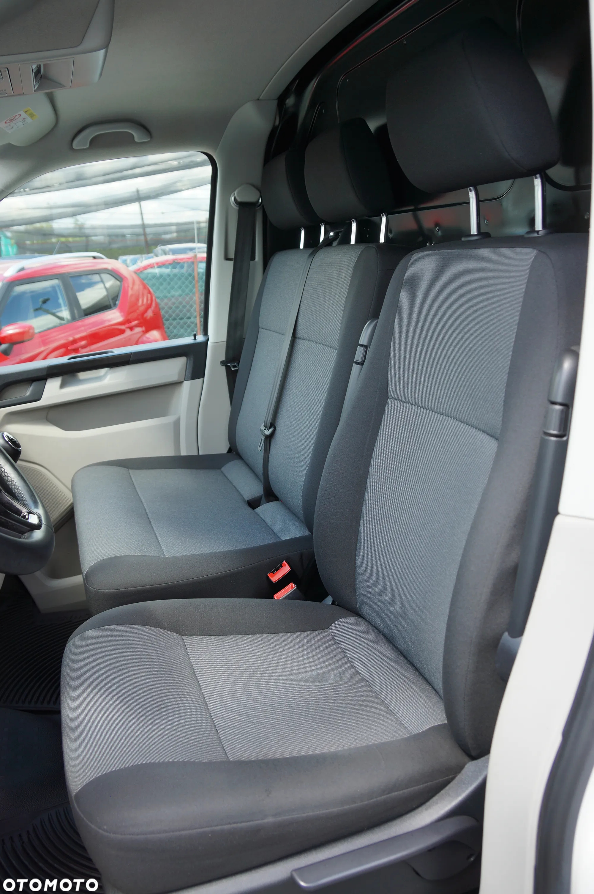 Volkswagen Transporter - 22