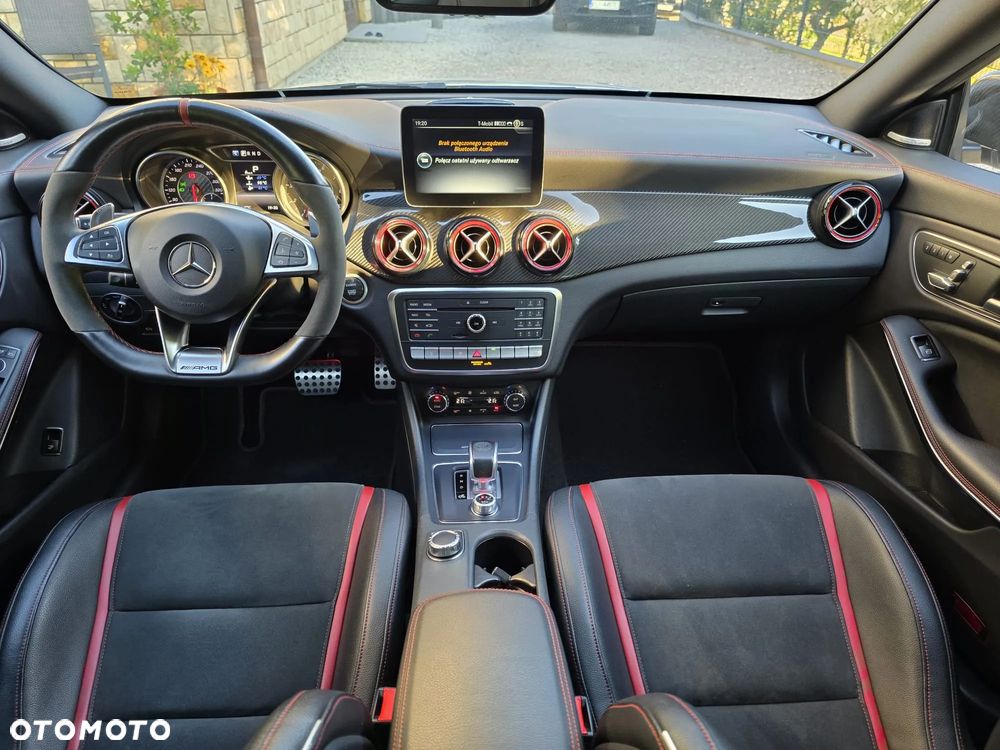 Mercedes-Benz CLA AMG 45 4Matic AMG Speedshift DCT 7G - 12