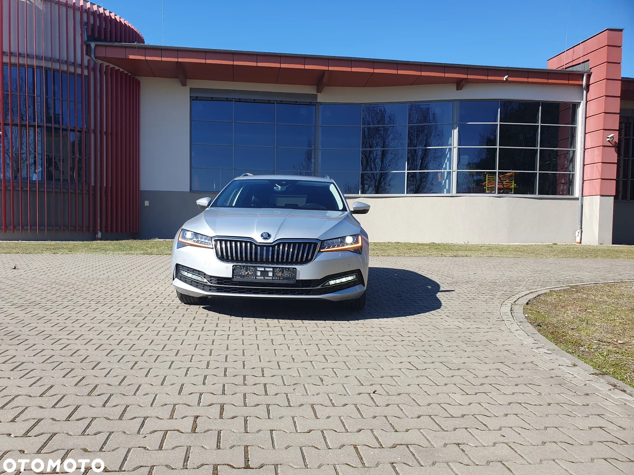 Skoda Superb 2.0 TDI DSG Style - 6