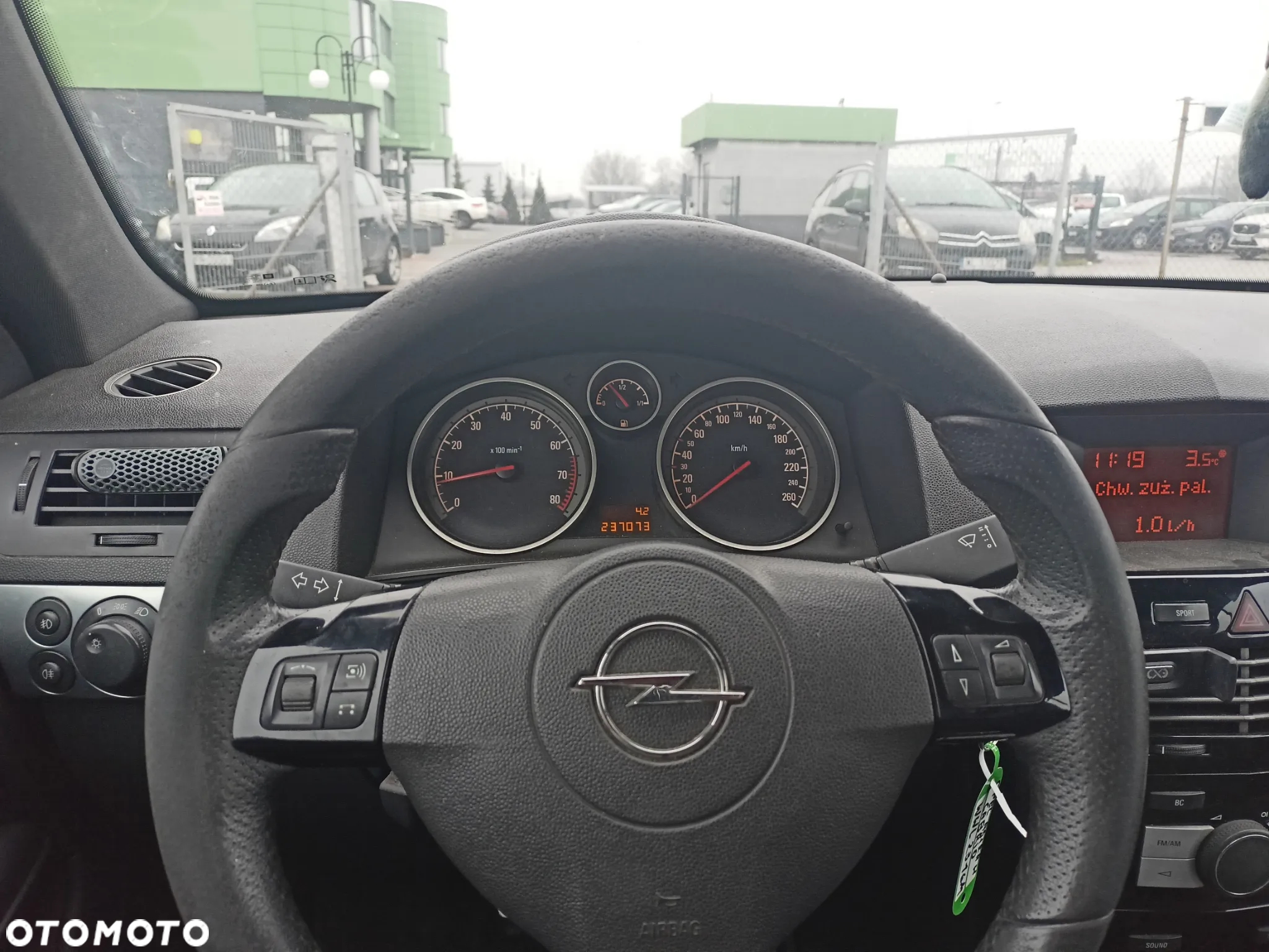 Opel Astra TwinTop 2.0 T Cosmo - 9