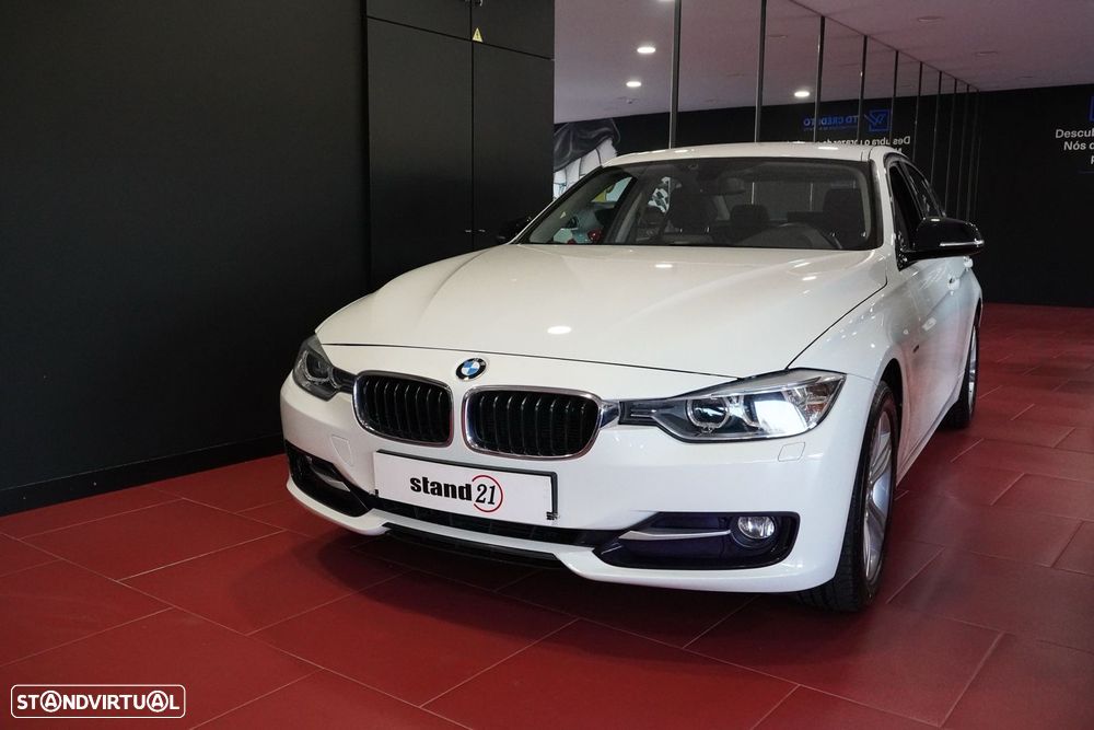 BMW 320 d Sport Line - 18